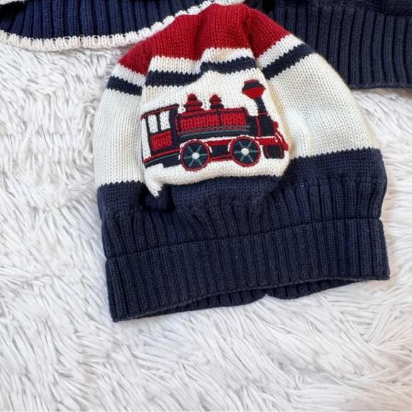 Janie and Jack set of 3 Knit Beanie embroidered train, bear, dog in navy blue - Picture 2 of 7